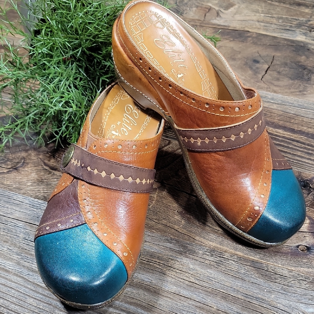 Elite By Corkys Pop Tart Leather Clogs 37